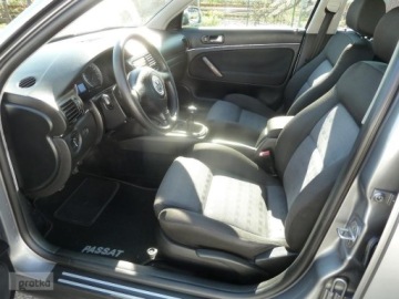 Volkswagen Passat B5 Sedan 1.9 TDI 130KM 2001 Volkswagen Passat Volkswagen Passat B5 Highline Klimatronik Zmieniarka Zar, zdjęcie 4