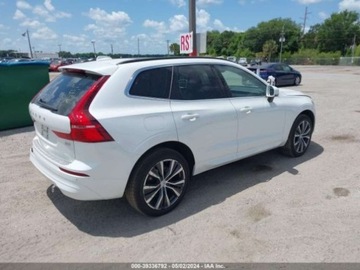Volvo XC60 II 2022 Volvo XC 60 2022, B5, 2.0, Momentum 2.0 Benzyna 250KM, zdjęcie 3