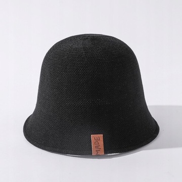 Lniany kapelusz damski typu Bucket