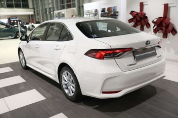 Toyota Corolla XII Sedan Facelifting 1.8 Hybrid 140KM 2023 Toyota Corolla 1.8 Hybrid Comfort 1.8 Hybryda 140KM, zdjęcie 2