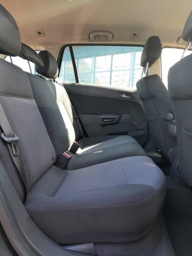 Opel Astra J Hatchback 5d 1.7 CDTI ECOTEC 110KM 2011 OPEL Astra 1.7 CDTi, I właściciel !!, zdjęcie 34