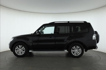 Mitsubishi Pajero IV SUV 5d 3.2 DOHC 200KM 2015 Mitsubishi Pajero 3.2 DI-D, Salon Polska, 197 KM, zdjęcie 2