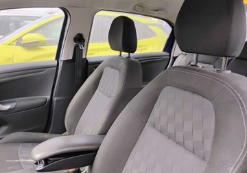 Citroen C-Elysee II Sedan Facelifting 1.6 VTi 115KM 2018 Citroen C-Elysee 2018r, Salonowy. 1.6 B LPG. Lekko uszkodzony przod i tyl, zdjęcie 7