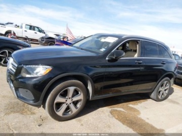 Mercedes GLC C253 2018 Mercedes-Benz GLC 300, 2018r., 2.0L 2.0 Benzyna 241KM, zdjęcie 5