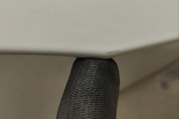 BLATNÍK PŘEDNÍ PRAVÝ PORSCHE TAYCAN 9J1805626 ELEKTR. 390KW 2023