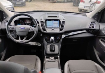 Ford Kuga III 2019 Ford Kuga 122019r 1.5 Benzyna.AUTOMAT. Uszkodzony przod. Poobijany. Jezdz, zdjęcie 5