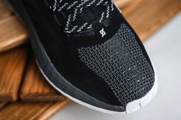 ADIDAS БАСКЕТБОЛ D РОУЗ