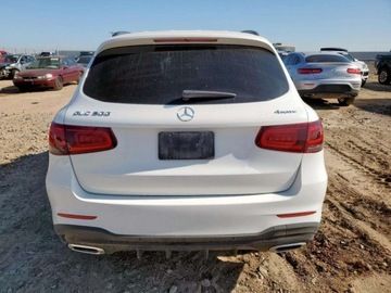 Mercedes GLC C253 2021 Mercedes-Benz GLC 300 4Matic 2021 2.0l 2.0 Benzyna 255KM, zdjęcie 2