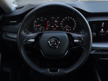 Skoda Octavia III Liftback Facelifting 1.5 TSI ACT 150KM 2020 Skoda Octavia 1.5 TSI, Salon Polska, zdjęcie 16