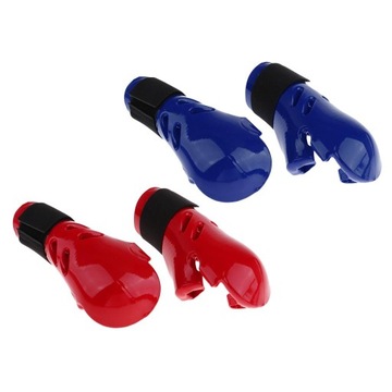 2 пары детских тренировочных перчаток.