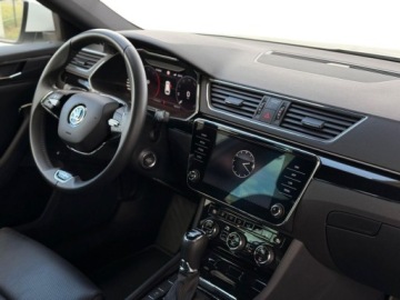 Skoda Superb III Kombi Facelifting 2.0 TDI SCR 200KM 2023 Skoda Superb Bezwypadkowy Bogate wyposazenie faktura VAT 2.0 Diesel, zdjęcie 5