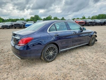 Mercedes Klasa C W205 2019 Mercedes-Benz Klasa C 2019 C300 4MATIC 2.0 Benzyna 255KM, zdjęcie 3