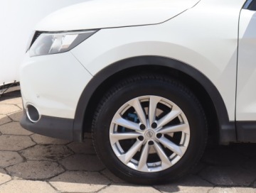 Nissan Qashqai II Crossover 1.2 DIG-T 115KM 2015 Nissan Qashqai 1.2 DIG-T, Navi, Klima, zdjęcie 12