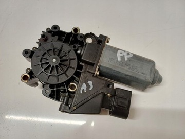 AUDI A3 8L 96-03 MOTOREK OKNO PRAVÝ PŘEDNÍ