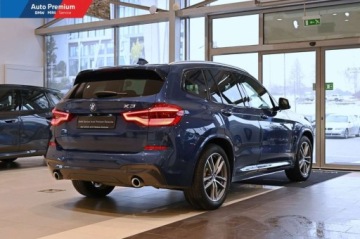 BMW X3 G01 SUV 2.0 20d 190KM 2018 BMW X3 xDrive20dFV23Adaptacyjne reflektory LEDSterowanie Gestami BMW, zdjęcie 16