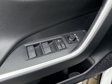 Toyota RAV4 V SUV Facelifting 2.5 Hybrid  Dynamic Force 218KM 2024 Toyota RAV4 2.5 Hybrid Comfort 4x2 V (2018-) 2.5 H, zdjęcie 17
