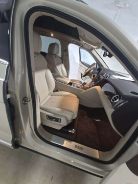 Bentley Bentayga 2017 Bentley Bentayga W12 2017 6.0l 6.0 Benzyna 600KM, zdjęcie 15