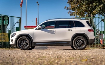 Mercedes GLB SUV 2.0 250 224KM 2023 Mercedes-Benz GLB Mercedes-Benz Klasa GLB 2.0 4Matic 224KM 2.0 Benzyna, zdjęcie 4