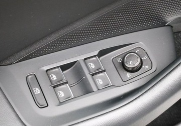 Volkswagen Passat B8 Variant Facelifting 1.5 TSI EVO 150KM 2024 Volkswagen Passat Elegance, FV 23, Gwarancja, ACC, Matrix, GPS, Masaz, Dig, zdjęcie 19