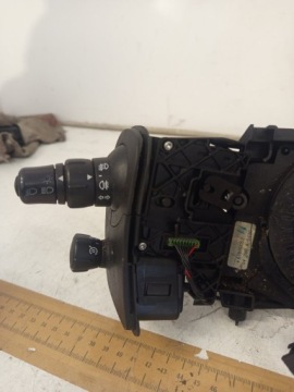 КОМБИНИРОВАННЫЙ ПЕРЕКЛЮЧАТЕЛЬ RENAULT SCENIC II 820012772709 8200127727