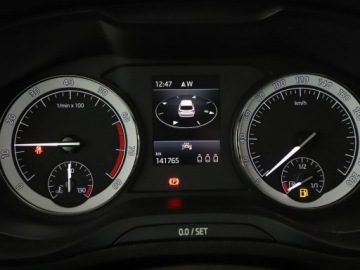 Skoda Karoq Crossover 1.0 TSI 115KM 2020 Škoda Karoq Skoda Karoq 1.0TSI Ambition Nawigacja, zdjęcie 21