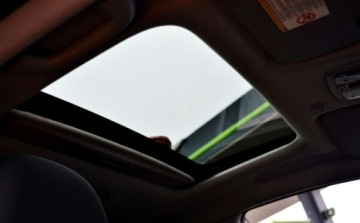 Kia Rio III Hatchback 3d 1.2 DOHC CVVT 85KM 2012 Kia Rio Szyberdach, Ledy, Czujniki parkowania, KeyLess Bluetooth 1.2 85KM, zdjęcie 5