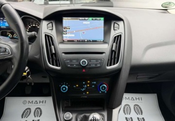 Ford Focus III Sedan Facelifting 1.6 TDCi 95KM 2015 Ford Focus Alu Navi Klima Zamiana Gwarancja Raty 1.6 Diesel 96KM, zdjęcie 19