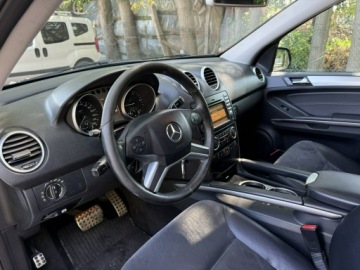 Mercedes Klasa M W164 Off-roader Facelifting 3.0 V6 (350 CDI) 224KM 2010 Mercedes ML 350 3.0 V6 Turbo Diesel 224km, Salon, zdjęcie 33