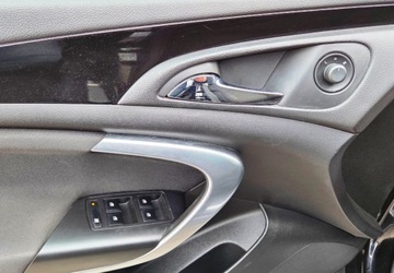 Opel Insignia I Sports Tourer 2.0 CDTI ECOTEC 160KM 2009 Opel Insignia 2,0 CDTI 160 Xenon Navi 2.0 Diesel 160KM, zdjęcie 10