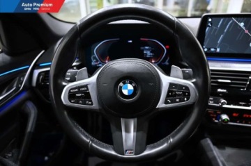 BMW Seria 5 G30-G31 Limuzyna Facelifting 2.0 520d 190KM 2021 BMW Seria 5 520d xDriveFV23Adaptacyjne Reflektory LEDService Inclusive, zdjęcie 8