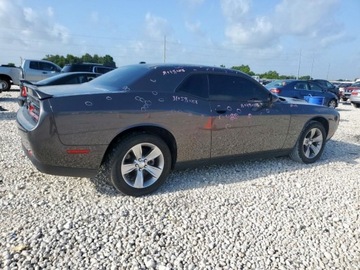 Dodge Challenger III 2022 Dodge Challenger Sxt 2022 3.6l 3.6 Benzyna 303KM, zdjęcie 3