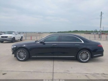 Mercedes Klasa S W223/V223 2022 Mercedes-Benz Klasa S 580 4Matic 2022 4.0l 4.0 Benzyna 496KM, zdjęcie 2