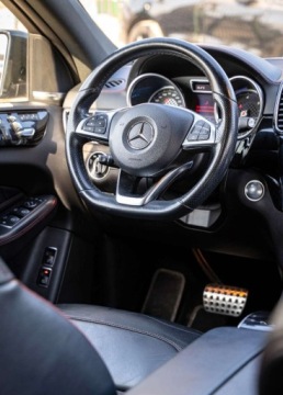 Mercedes GLE W166/C292 SUV 3.0 350d 258KM 2016 Mercedes-Benz GLE Mercedes-Benz Klasa GLE W166 350 D 4MATIC 258KM 3.0 258KM, zdjęcie 13