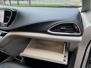 Chrysler Pacifica II 3.6 V6 291KM 2021 chrysler pacifica TOURING L V6 3.6l 291KM * F.VAT23% * Dokumentacja, zdjęcie 35