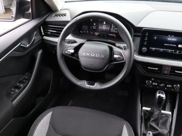 Skoda Kamiq Crossover Facelifting 1.0 TSI 115KM 2025 Skoda Kamiq 1.0 TSI, 1. Właściciel, Serwis ASO, zdjęcie 6