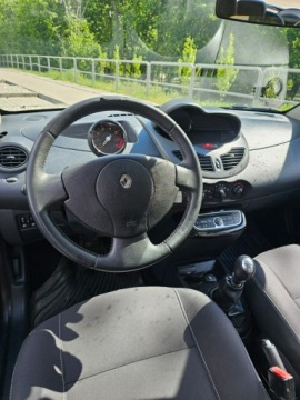 Renault Twingo II Hatchback 3d 1.2 16v 75KM 2011 Renault Twingo Benzyna 1.2 - 2011r - Klimatyzacja, zdjęcie 6