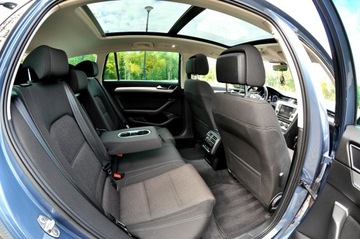 Volkswagen Passat B8 Variant 1.6 TDI BlueMotion SCR 120KM 2016 Volkswagen Passat 1.6TDI 120KM Virtual Full Led, zdjęcie 9