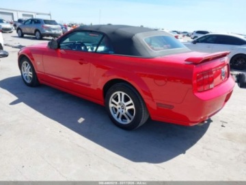 Ford Mustang V 2006 Ford Mustang GT 2006 4.6 Benzyna 300KM, zdjęcie 3