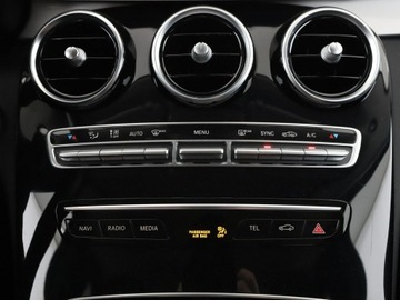 Mercedes Klasa C W205 Kombi Facelifting 2.0 220d 194KM 2019 Mercedes C 220 Avantgarde automat 194KM navi, zdjęcie 28