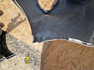 NÁRAZNÍK MŘÍŽKA STŘEDNÍ  PŘEDNÍ PEUGEOT 107