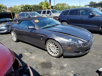 Aston Martin DB9 Volante 5.9 i V12 48V 450KM 2006 Aston Martin DB9 Volante 2006 5.9l 5.9 Benzyna 450KM, zdjęcie 4