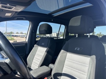 Volkswagen Touran III 1.8 TSI 180KM 2018 Volkswagen Touran Panorama! LED! Duży ekran! Nawig, zdjęcie 12