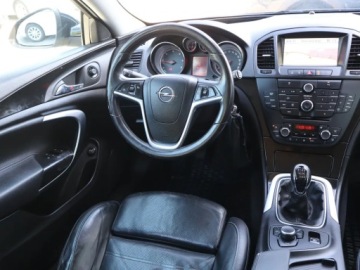 Opel Insignia I Sports Tourer 2.0 CDTI ECOTEC 160KM 2009 Opel Insignia 2.0 CDTI, Navi, Klima, Klimatronic, zdjęcie 6