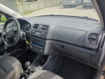 KOKPIT KONZOLA DESKA ROZDĚLOVAČE ULOŽENÍ AIRBAG PÁSY SKODA ROOMSTER FACELIFT