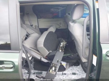 Toyota Sienna III 2024 Toyota Sienna Le, 2024r., 4x4, 2.5L 2.5 Hybryda 245KM, zdjęcie 8