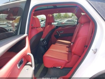 Bentley Bentayga 2020 Bentley Bentayga V8 2020 4.0l 4.0 Benzyna 542KM, zdjęcie 12