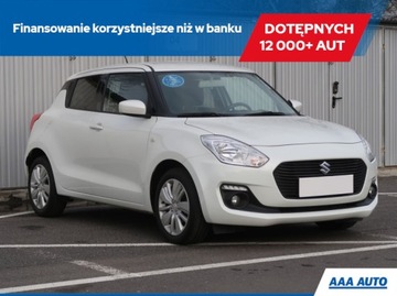 Suzuki Swift VI Hatchback 1.2 DualJet 90KM 2019 Suzuki Swift 1.2 DualJet, Salon Polska