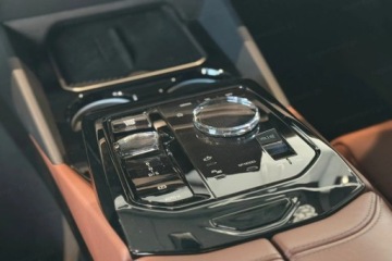 BMW Seria 5 G90-91 Touring 2.0 520d 197KM 2024 BMW Seria 5 Touring 520d xDrive Sport Combi 2.0 (197KM) 2024, zdjęcie 12