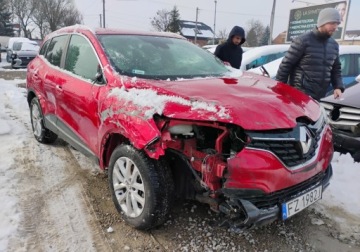 Renault Kadjar Crossover 1.2 Energy TCe 130KM 2016 Renault Kadjar I rej. 2017r, SALON POLSKA. Uszkodzony prawy przod. Poobija, zdjęcie 2