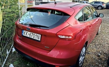 Ford Focus III Sedan Facelifting 1.0 EcoBoost 100KM 2015 Ford Focus Ford Focus 1.0 EcoBoost 99g Trend Benzyna 100KM, zdjęcie 2